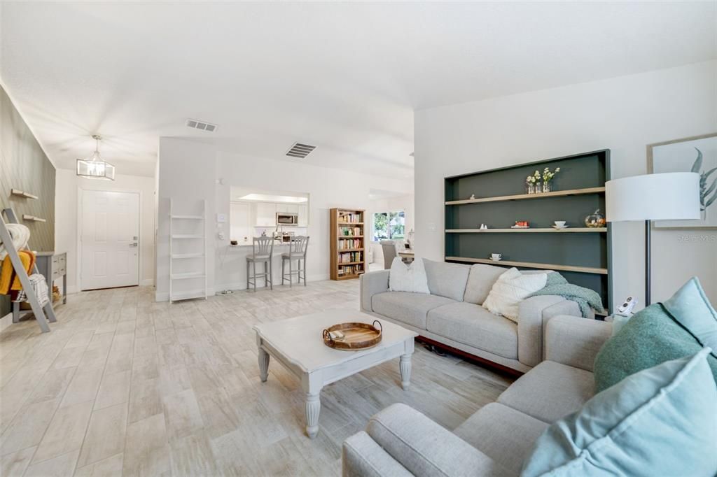 For Sale: $400,000 (3 beds, 2 baths, 1451 Square Feet)