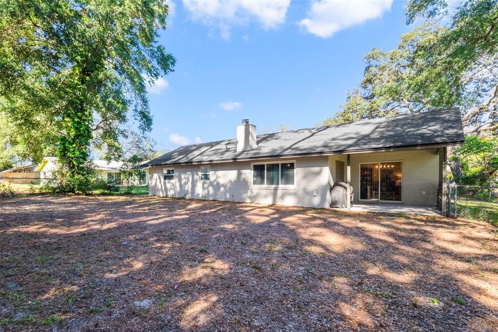 For Sale: $400,000 (3 beds, 2 baths, 1451 Square Feet)