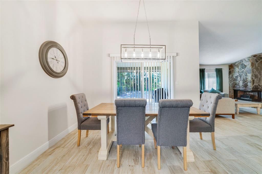 For Sale: $400,000 (3 beds, 2 baths, 1451 Square Feet)