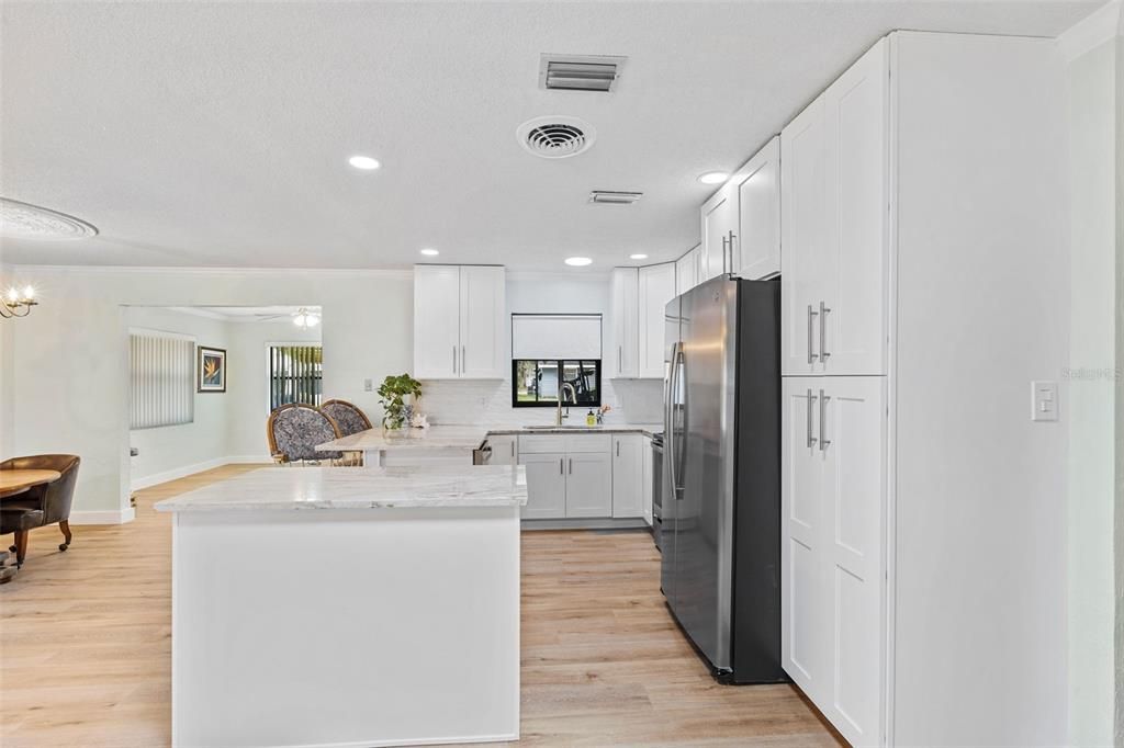 En Venta: $295,000 (3 camas, 2 baños, 1544 Pies cuadrados)