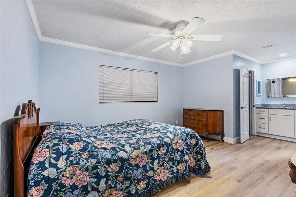 En Venta: $295,000 (3 camas, 2 baños, 1544 Pies cuadrados)