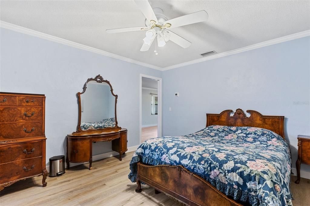 En Venta: $295,000 (3 camas, 2 baños, 1544 Pies cuadrados)