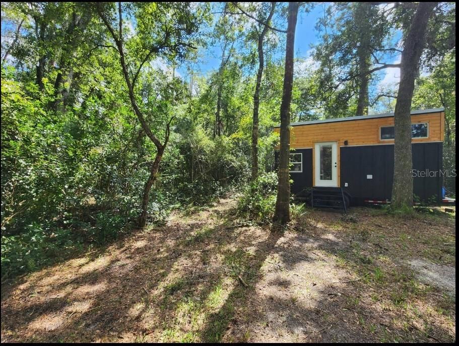 Recently Rented: $1,400 (0 beds, 1 baths, 300 Square Feet)