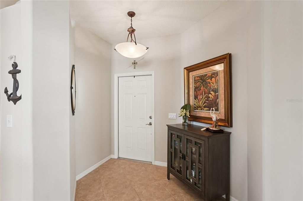 En Venta: $405,000 (2 camas, 2 baños, 1576 Pies cuadrados)