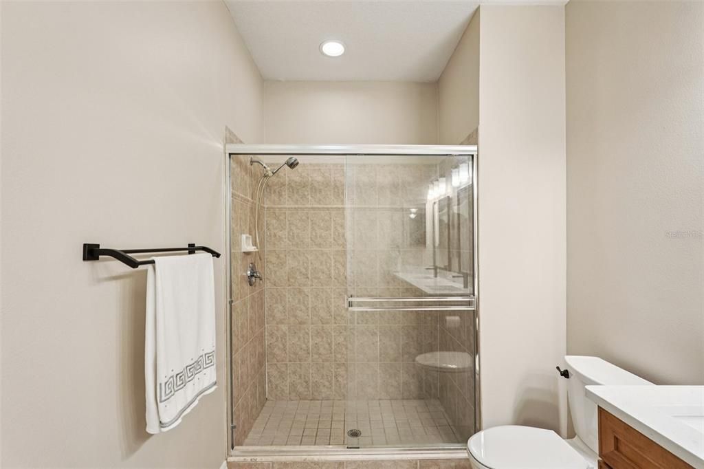 En Venta: $405,000 (2 camas, 2 baños, 1576 Pies cuadrados)