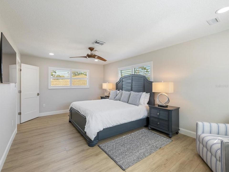 待售: $1,399,000 (5 贝兹, 4 浴室, 4078 平方英尺)