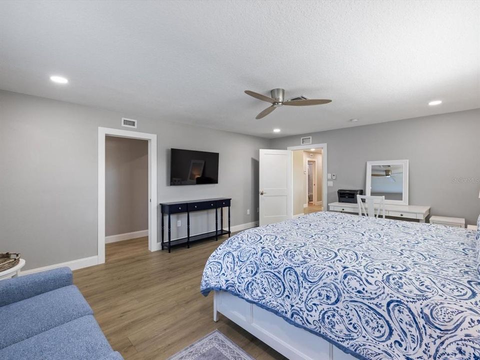 待售: $1,399,000 (5 贝兹, 4 浴室, 4078 平方英尺)