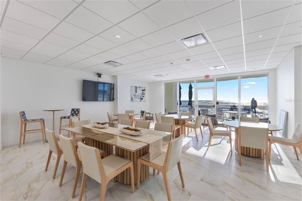 For Sale: $1,499,000 (2 beds, 2 baths, 1403 Square Feet)