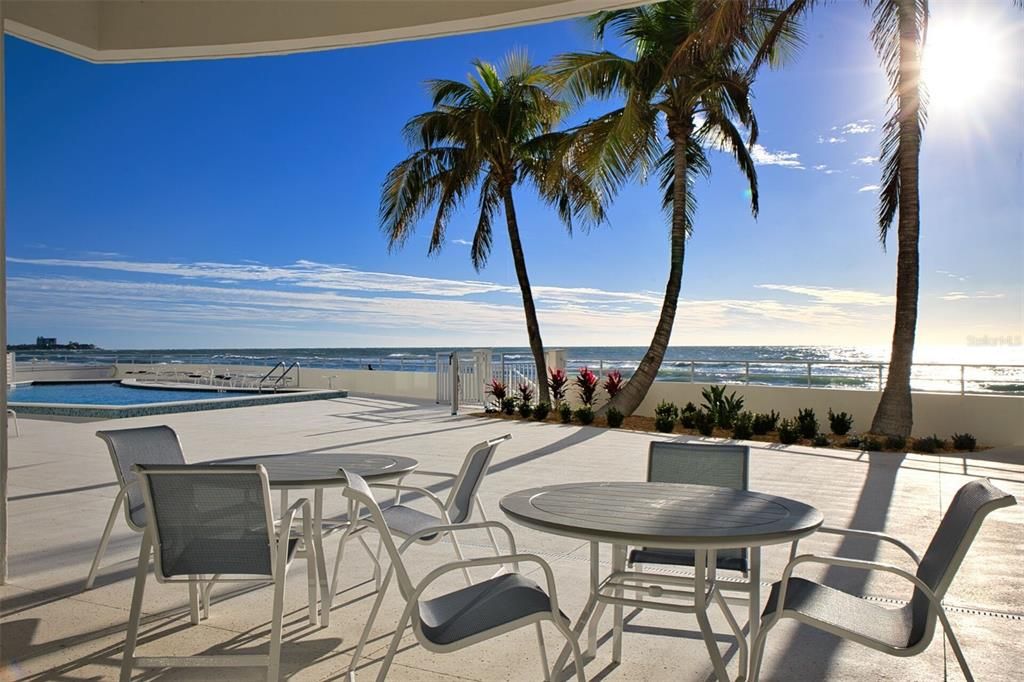 For Sale: $1,499,000 (2 beds, 2 baths, 1403 Square Feet)