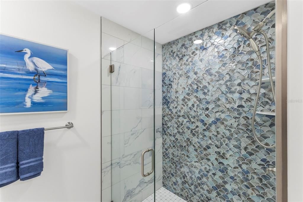 For Sale: $1,499,000 (2 beds, 2 baths, 1403 Square Feet)