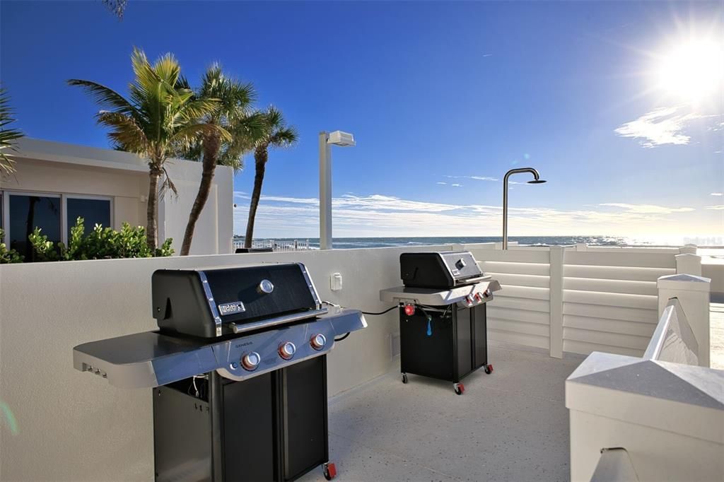 For Sale: $1,499,000 (2 beds, 2 baths, 1403 Square Feet)