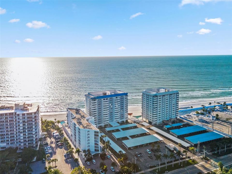 For Sale: $1,499,000 (2 beds, 2 baths, 1403 Square Feet)