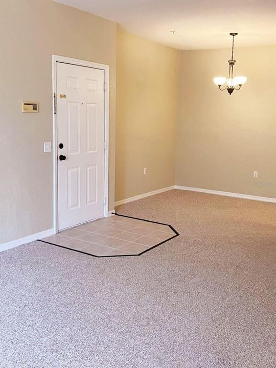 For Rent: $1,390 (1 beds, 1 baths, 672 Square Feet)