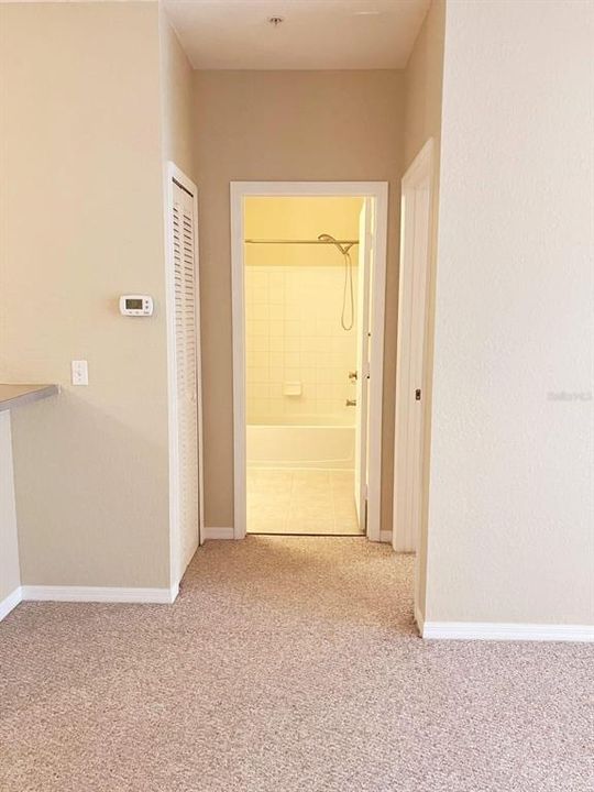 For Rent: $1,390 (1 beds, 1 baths, 672 Square Feet)