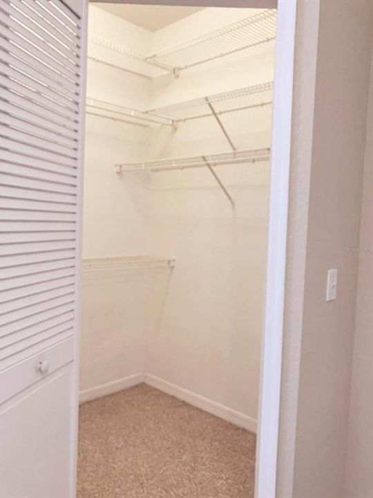 For Rent: $1,390 (1 beds, 1 baths, 672 Square Feet)