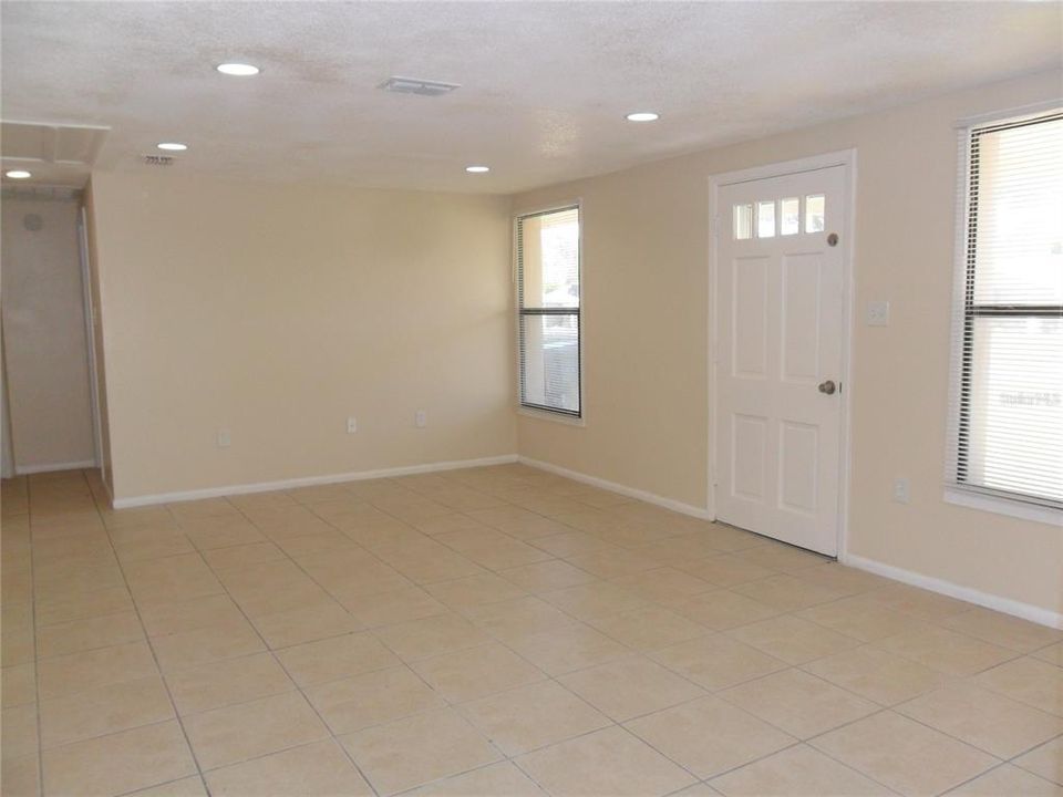 En Venta: $199,000 (3 camas, 1 baños, 1080 Pies cuadrados)