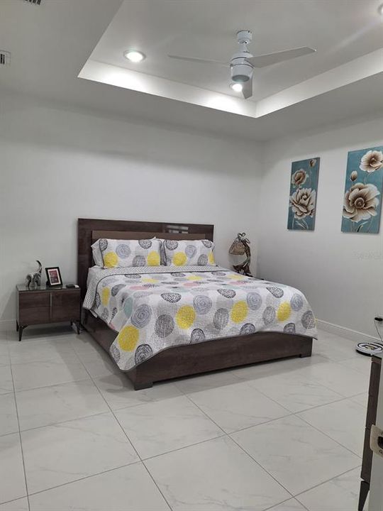 На продажу: $409,999 (3 спален, 2 ванн, 1338 Квадратных фут)