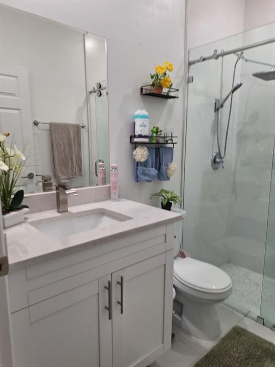 На продажу: $409,999 (3 спален, 2 ванн, 1338 Квадратных фут)