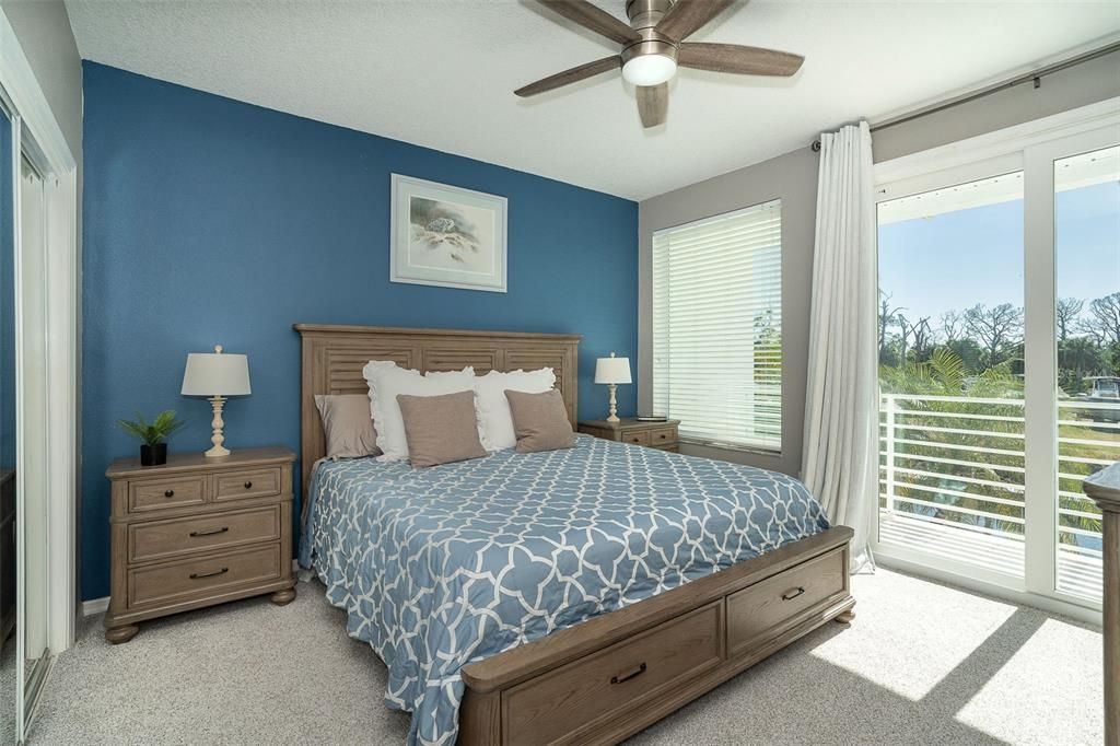 En Venta: $525,000 (3 camas, 3 baños, 1590 Pies cuadrados)