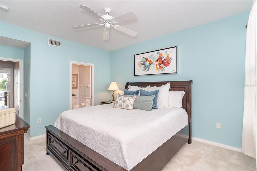 En Venta: $525,000 (3 camas, 3 baños, 1590 Pies cuadrados)