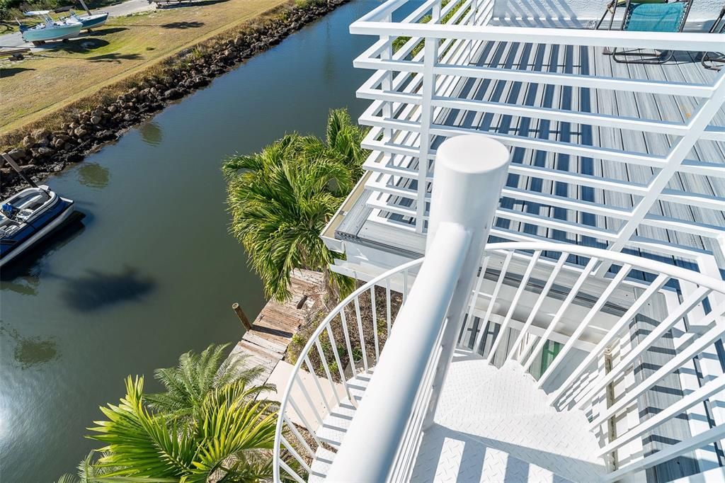 En Venta: $525,000 (3 camas, 3 baños, 1590 Pies cuadrados)