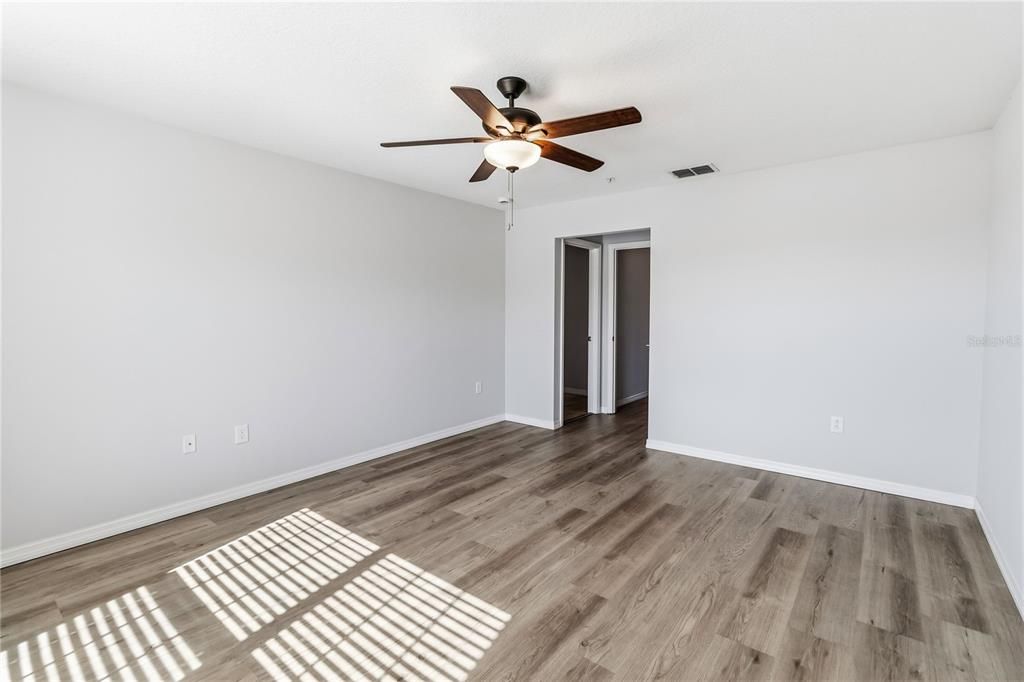 В аренду: $1,975 (3 спален, 2 ванн, 1550 Квадратных фут)