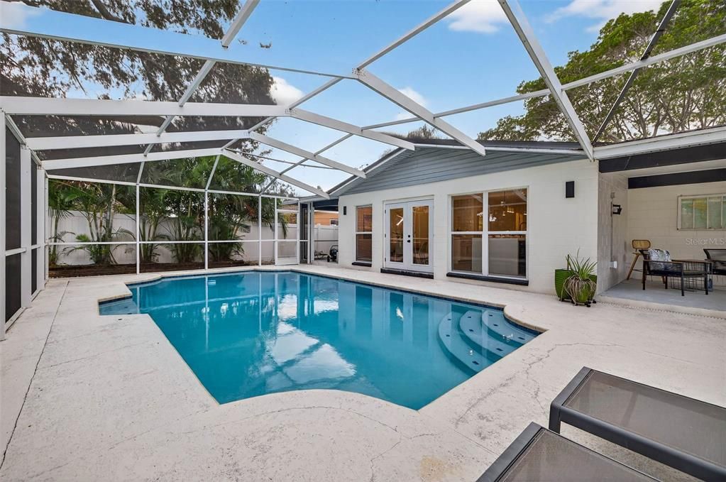 В аренду: $4,000 (3 спален, 2 ванн, 1525 Квадратных фут)