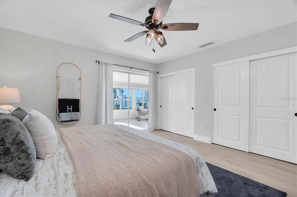 На продажу: $1,249,000 (2 спален, 2 ванн, 1740 Квадратных фут)