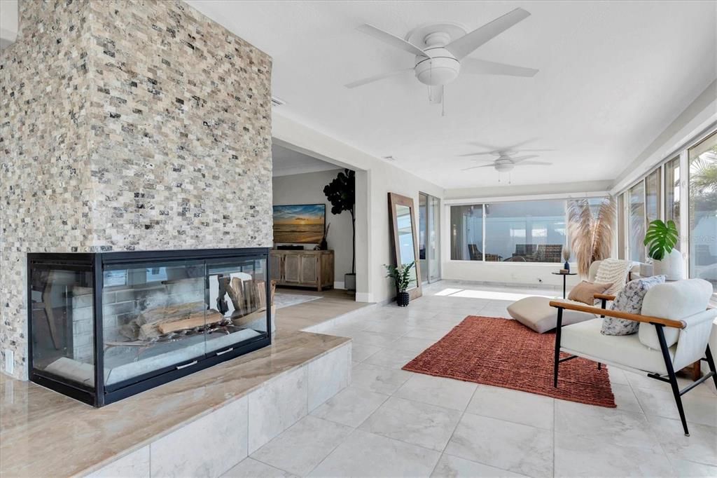 На продажу: $1,249,000 (2 спален, 2 ванн, 1740 Квадратных фут)