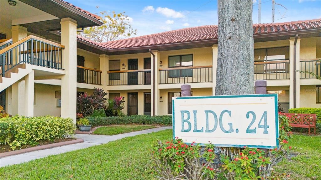 待售: $210,000 (2 贝兹, 2 浴室, 1100 平方英尺)