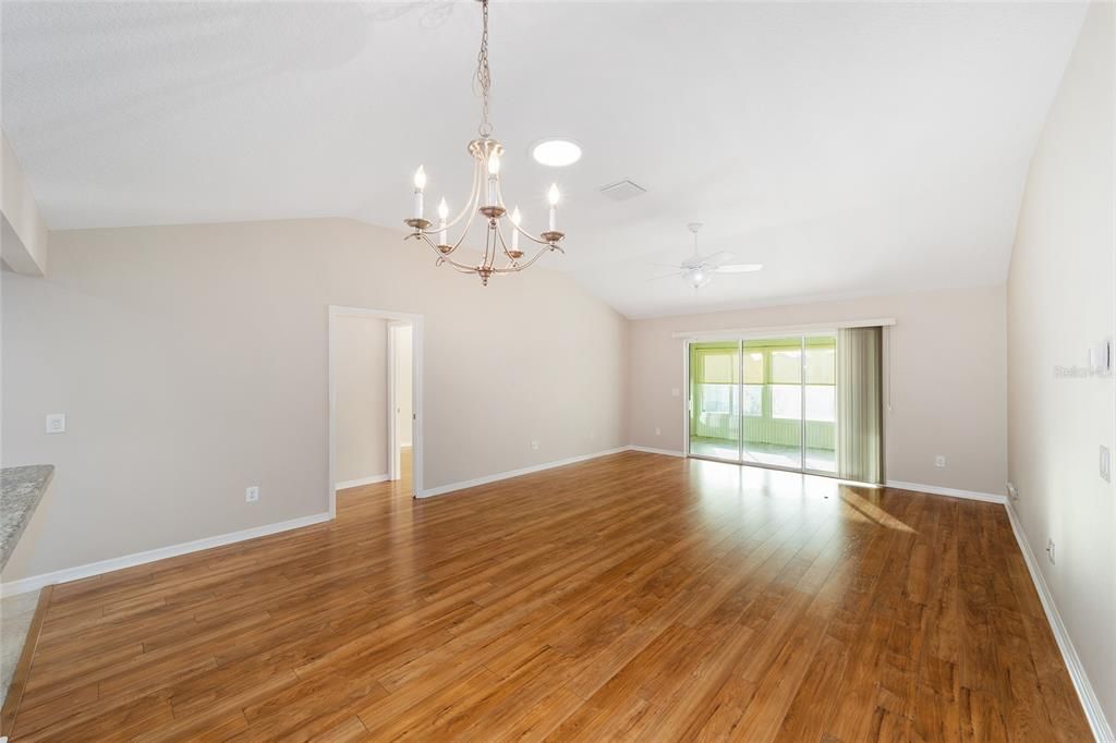 En Venta: $449,999 (3 camas, 2 baños, 1541 Pies cuadrados)