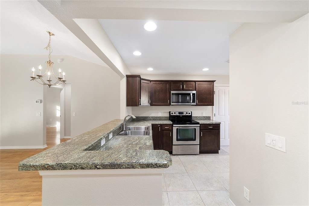 En Venta: $449,999 (3 camas, 2 baños, 1541 Pies cuadrados)