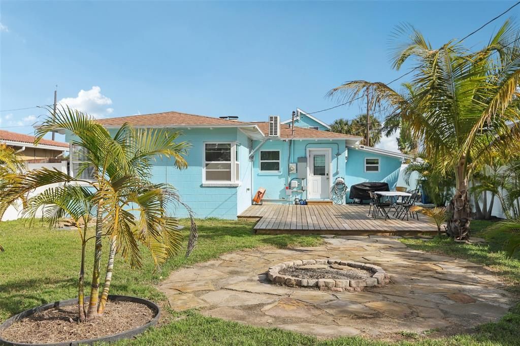 待售: $590,000 (3 贝兹, 2 浴室, 1103 平方英尺)