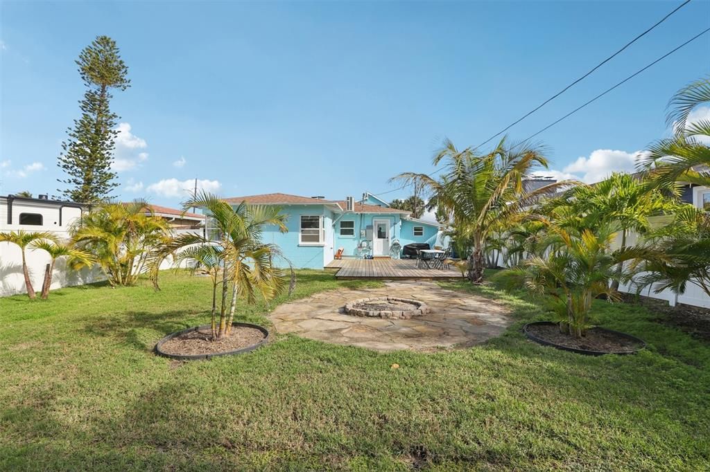 待售: $590,000 (3 贝兹, 2 浴室, 1103 平方英尺)