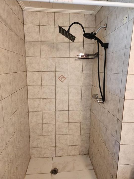 For Rent: $1,600 (3 beds, 2 baths, 1300 Square Feet)