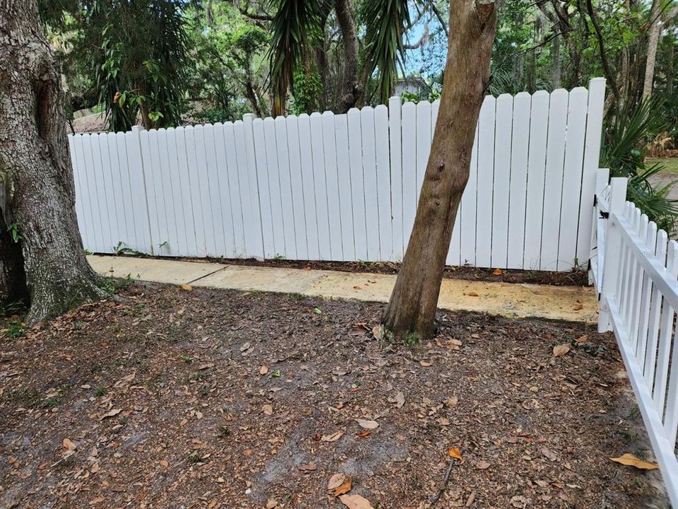 For Rent: $1,600 (3 beds, 2 baths, 1300 Square Feet)