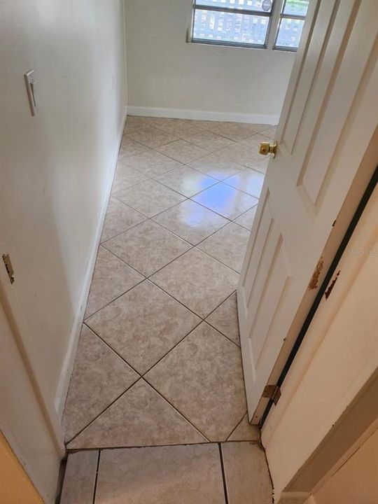 For Rent: $1,600 (3 beds, 2 baths, 1300 Square Feet)