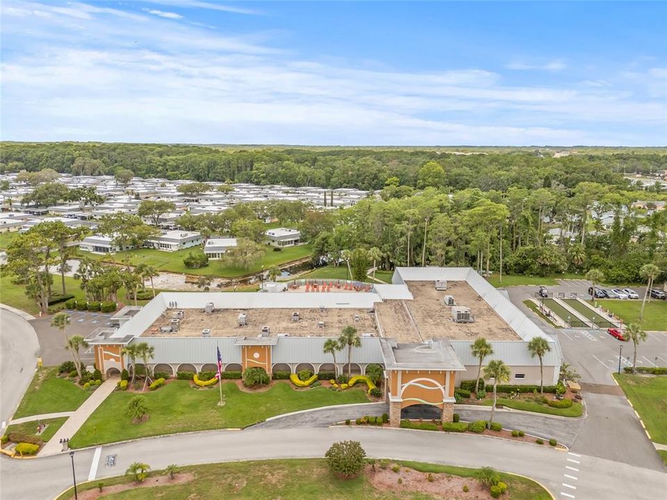 待售: $123,500 (1 贝兹, 1 浴室, 779 平方英尺)