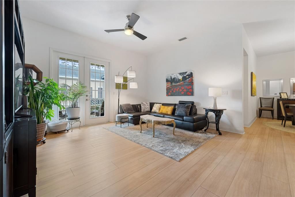 En Venta: $515,000 (2 camas, 2 baños, 1429 Pies cuadrados)