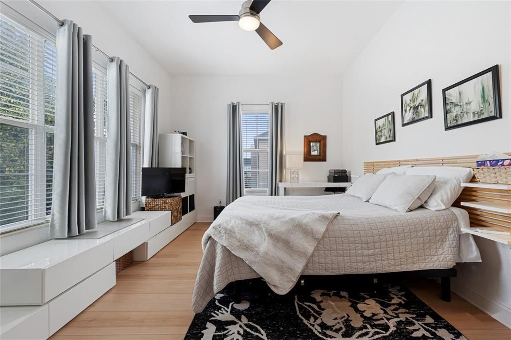 En Venta: $515,000 (2 camas, 2 baños, 1429 Pies cuadrados)