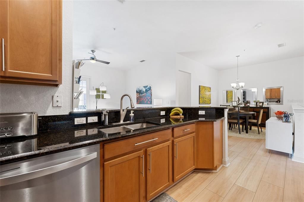 En Venta: $515,000 (2 camas, 2 baños, 1429 Pies cuadrados)