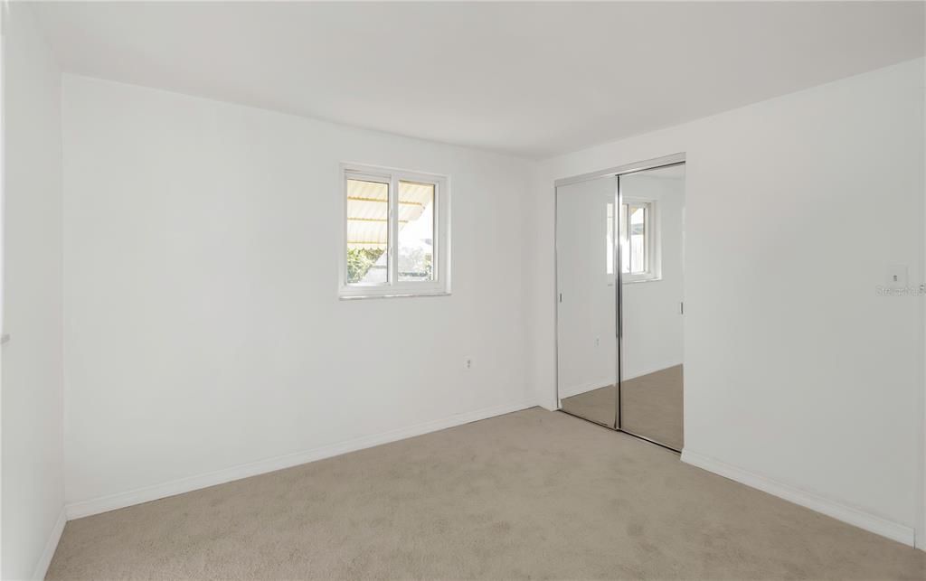 На продажу: $215,000 (3 спален, 1 ванн, 1176 Квадратных фут)