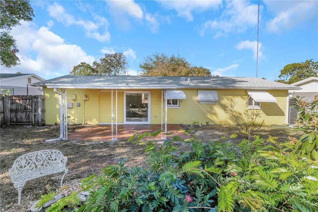 На продажу: $215,000 (3 спален, 1 ванн, 1176 Квадратных фут)