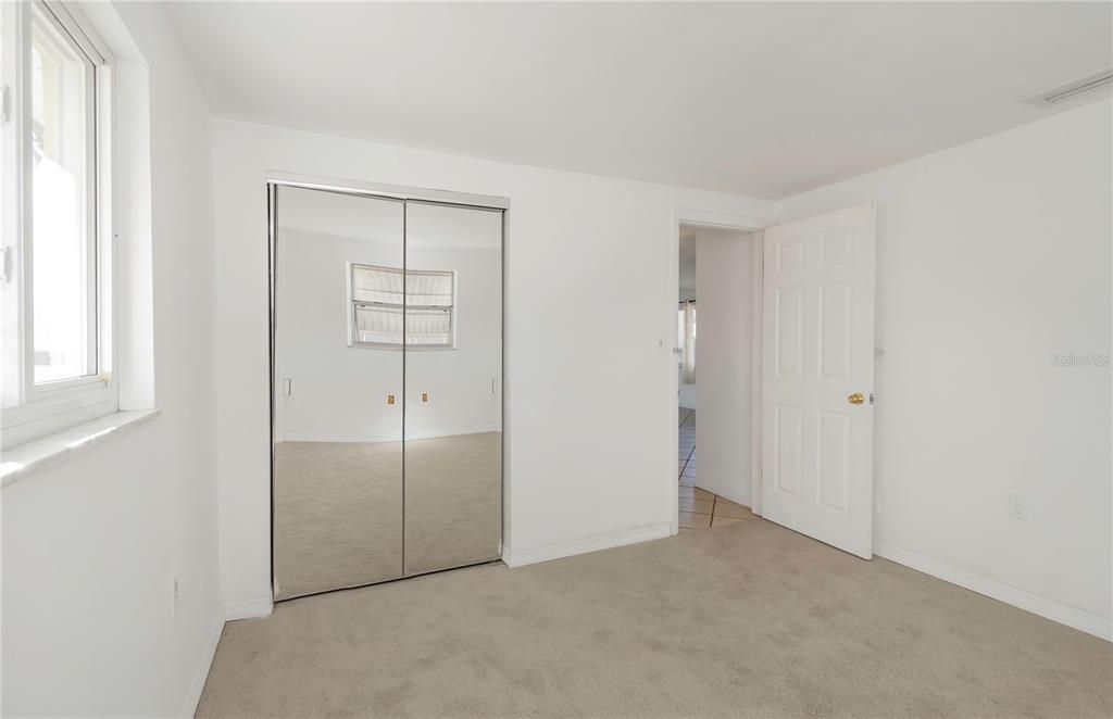 На продажу: $215,000 (3 спален, 1 ванн, 1176 Квадратных фут)