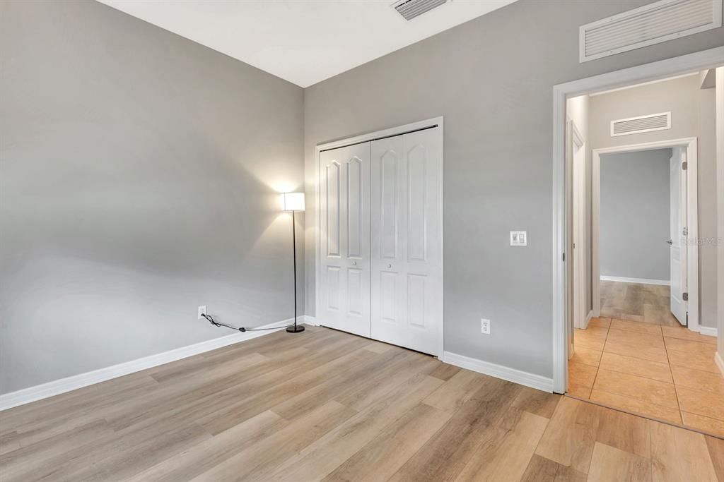 For Sale: $445,000 (3 beds, 2 baths, 1571 Square Feet)