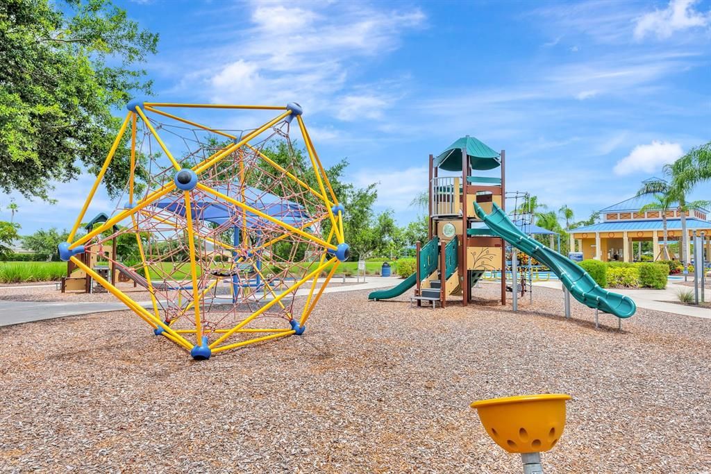 For Sale: $445,000 (3 beds, 2 baths, 1571 Square Feet)