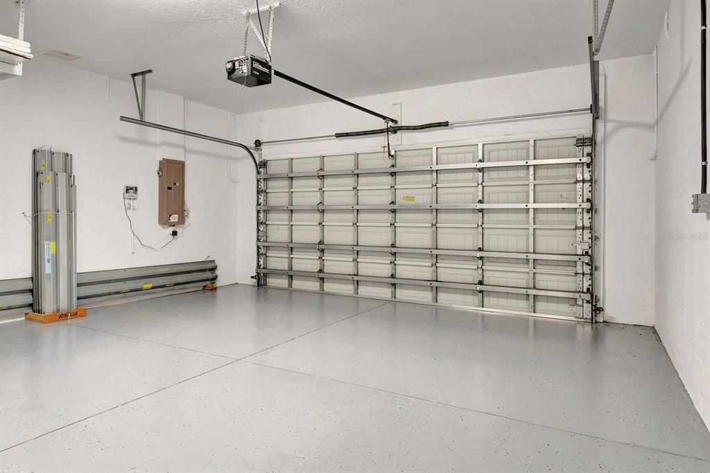 For Sale: $445,000 (3 beds, 2 baths, 1571 Square Feet)