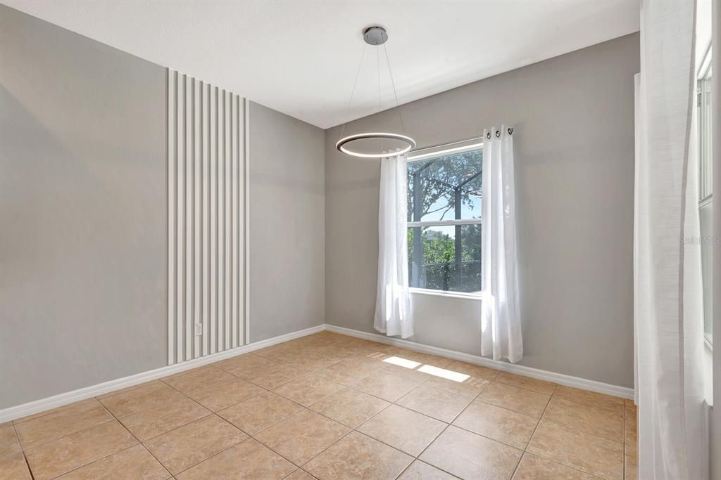 For Sale: $445,000 (3 beds, 2 baths, 1571 Square Feet)