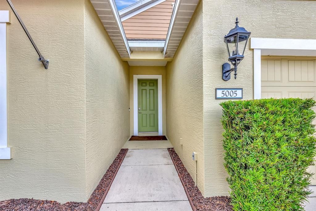 For Sale: $445,000 (3 beds, 2 baths, 1571 Square Feet)