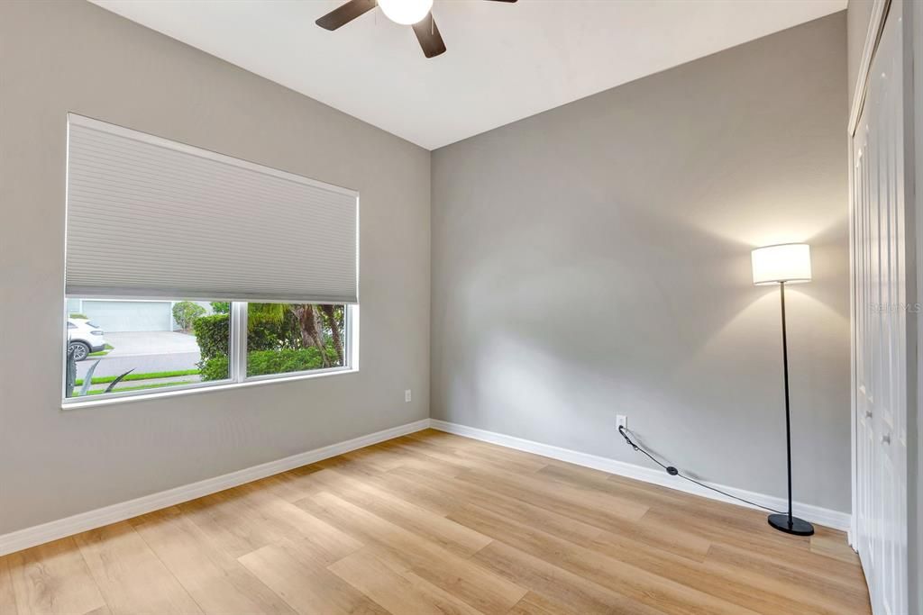 For Sale: $445,000 (3 beds, 2 baths, 1571 Square Feet)